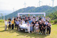 跨越十月的用户联结